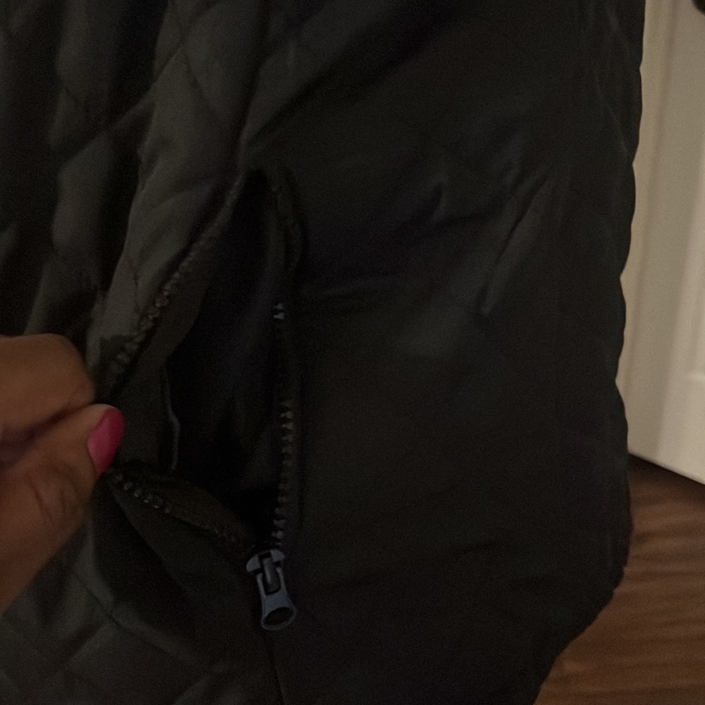 Reversible Puffer - Picture 3 of 6